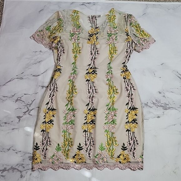 Cupcakes & Cashmere Floral Embroidered Dress - Picture 5 of 5